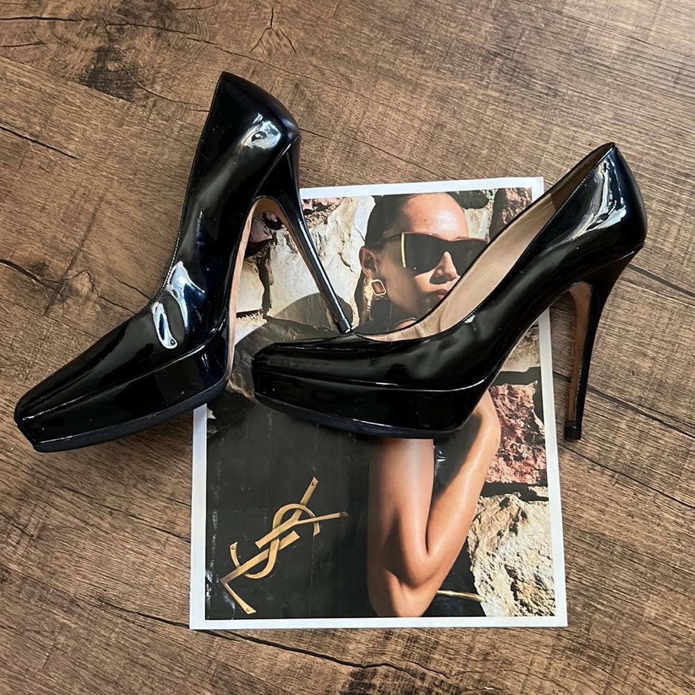 Yves Saint Laurent Heels🔥